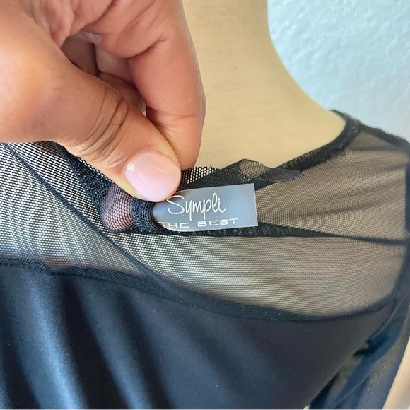 Sympli Mixed Rapt Top 
mesh sleeves - Picture 7 of 7